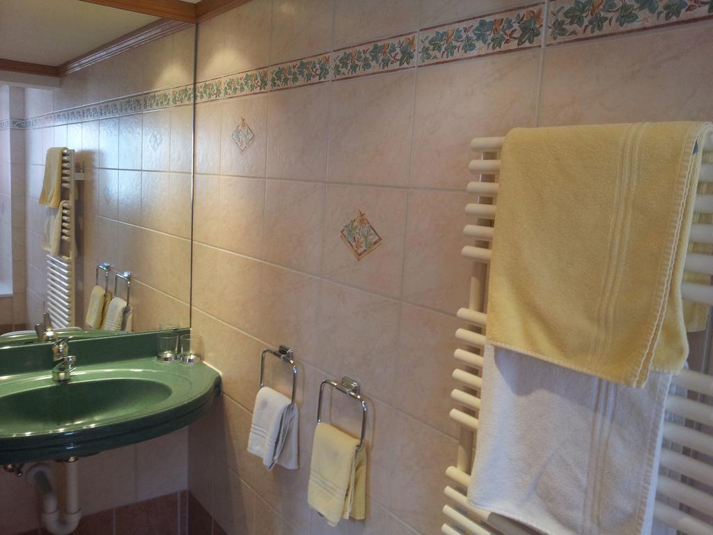 Hotel Dufour Alpin Superior - Adults Only Церматт Экстерьер фото