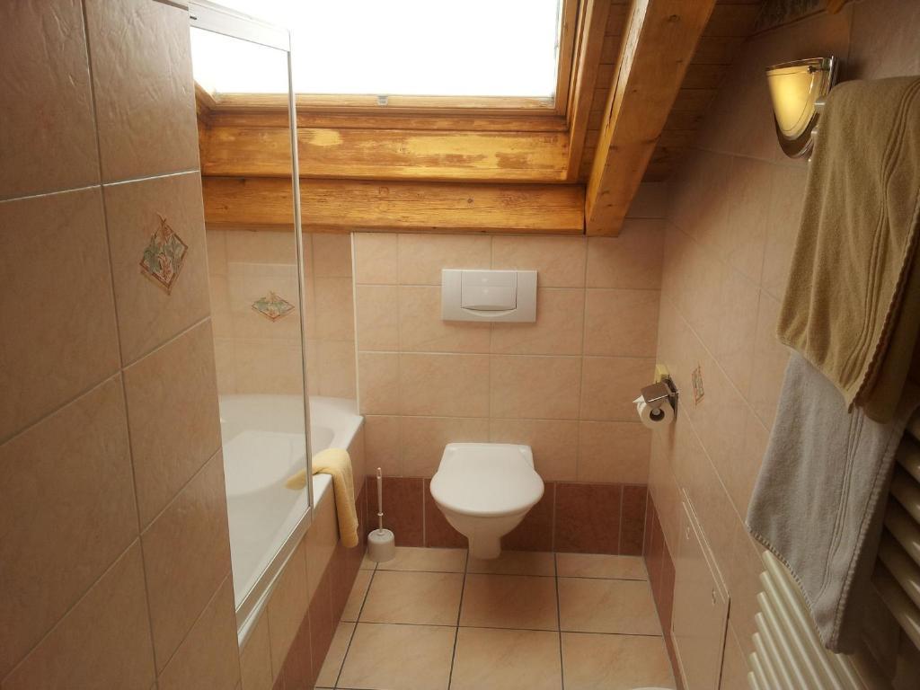 Hotel Dufour Alpin Superior - Adults Only Церматт Номер фото